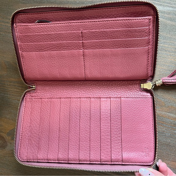 AUTHENTIC GUCCI SOHO ZIPPY ORGANIZER WALLET - Picture 6 of 11
